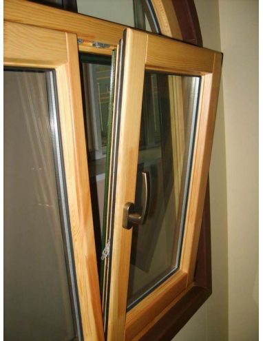 鋁護(hù)實(shí)木門(mén)窗